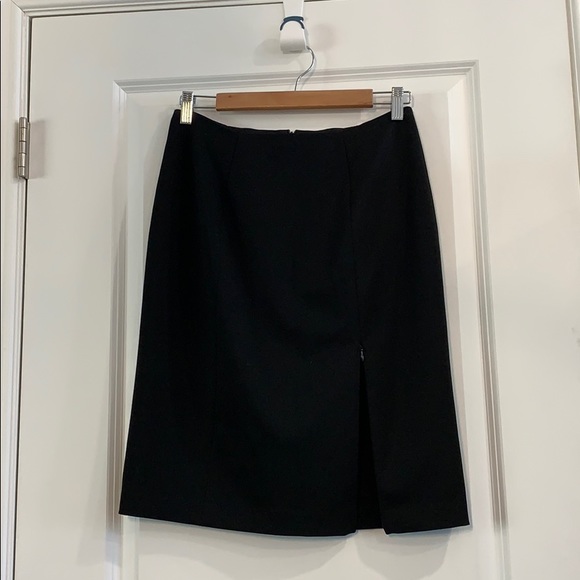 REMOVING ITEM FROM POSH ON APRIL 30 
Pencil skirt - Picture 2 of 4